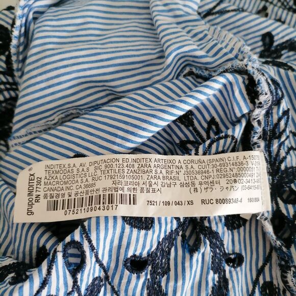 Zara Trafaluc Collection Womens Blue Striped Embroidered Cold Shoulder Top Sz XS - Picture 7 of 9